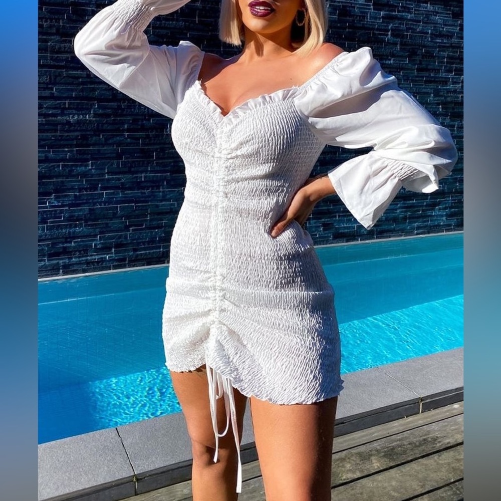 White mini dress balloon chiffon sleeves